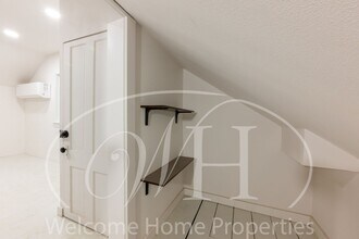 310 SE 6th St in College Place, WA - Building Photo - Building Photo