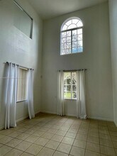 5347 SW 40th Ave in Fort Lauderdale, FL - Building Photo - Building Photo