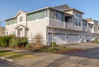 2630 Hamilton Ave in Dupont, WA - Building Photo - Building Photo