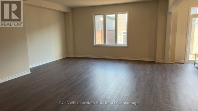 133 Sanders Rd in Erin, ON - Building Photo - Building Photo