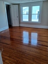 252 Elm St, Unit 3 in West Haven, CT - Building Photo - Building Photo