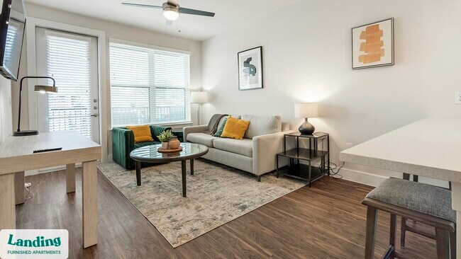 15950 Chase Hill Blvd in San Antonio, TX - Building Photo - Building Photo