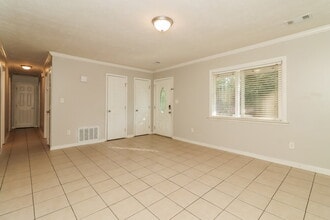 5539 Hall Cir in Union City, GA - Building Photo - Building Photo