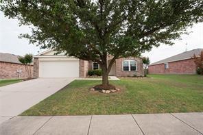 1410 Eagles Nest Trail in Krum, TX - Building Photo