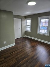 35 Valley Way, Unit AUCMDA in West Orange, NJ - Building Photo - Building Photo