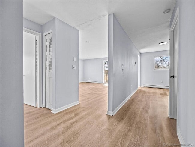 98 Carlton St in New Britain, CT - Building Photo - Building Photo