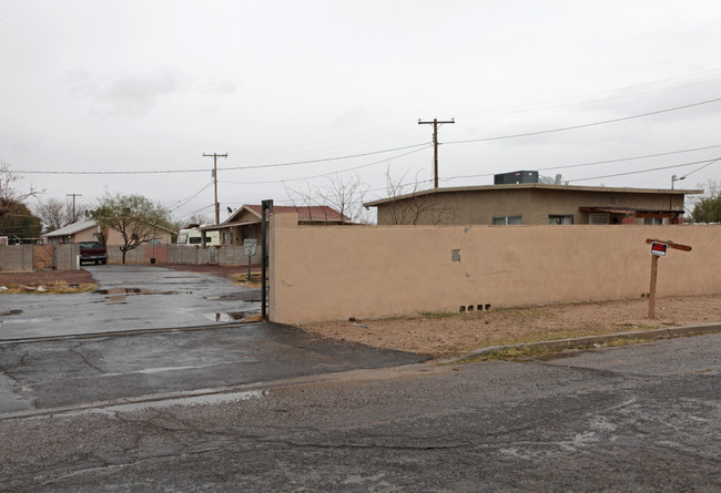 5949 S Fontana Ave in Tucson, AZ - Building Photo - Building Photo