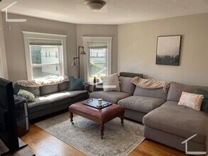 125 Brooks St in Boston, MA - Building Photo - Building Photo