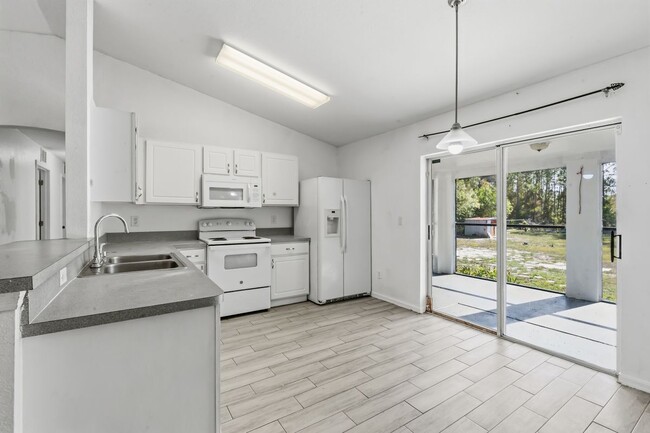 property at 913 Canton Ave