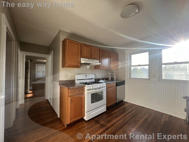 274 Chelsea St in Everett, MA - Building Photo - Building Photo