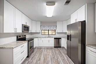 236 Chicago Ave in Valparaiso, FL - Building Photo - Building Photo