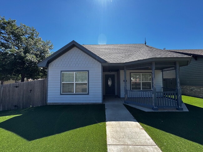 property at 2101 9th St