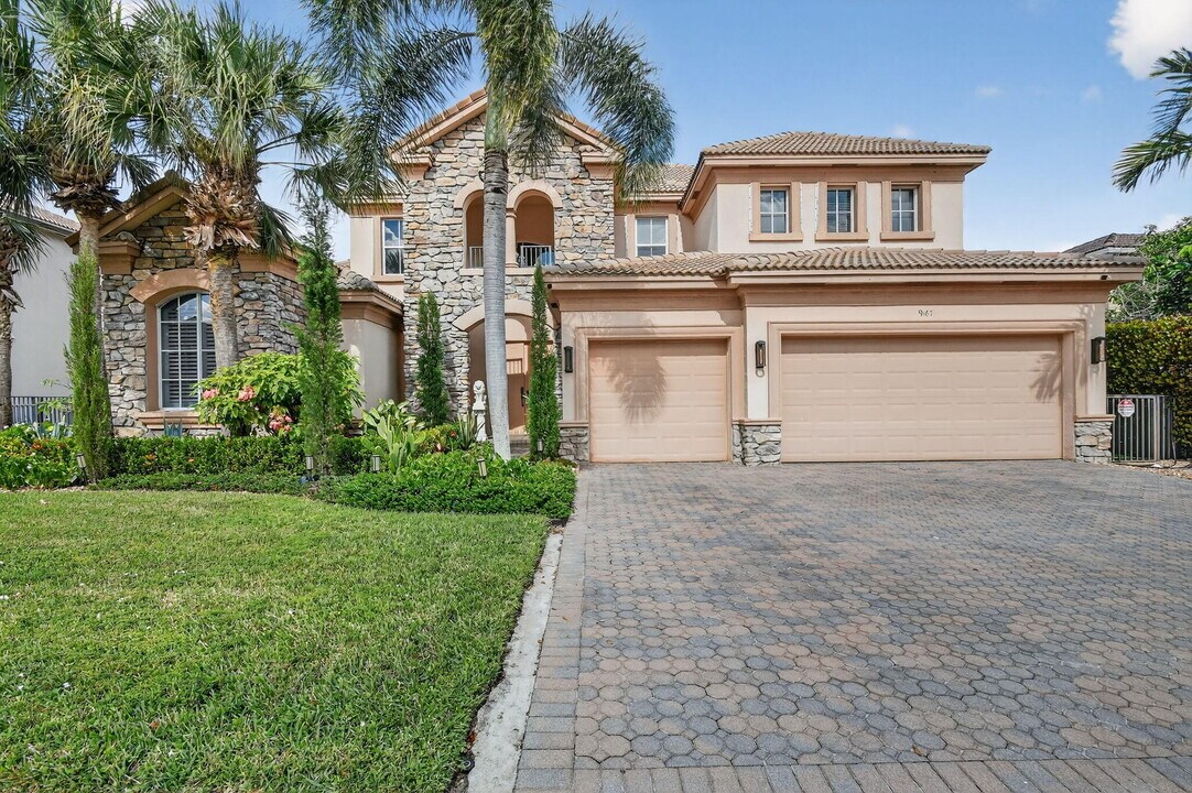 9167 Oak Alley Dr in Wellington, FL - Foto de edificio