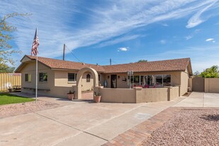 6825 E Virginia Ave in Scottsdale, AZ - Building Photo