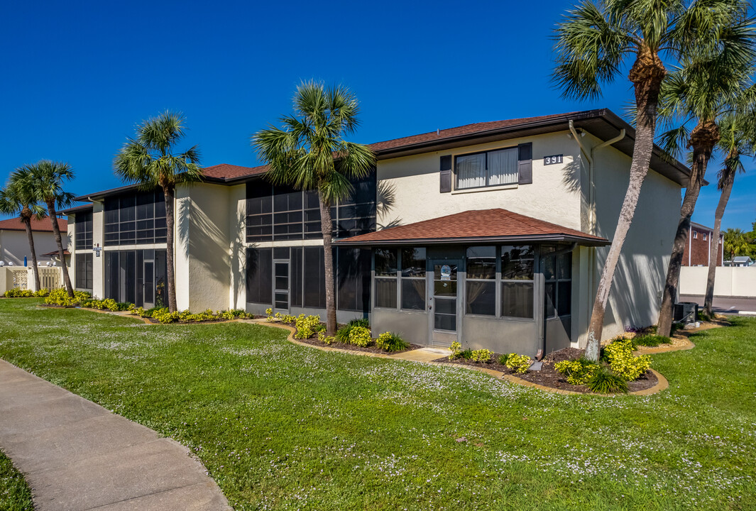 Glenwood Manor in Venice, FL - Building Photo