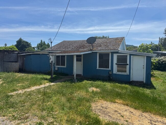 property at 1127 Laurel Ave