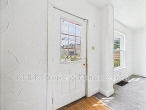 529 Gage St in Akron, OH - Foto de edificio - Building Photo