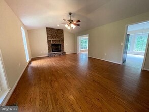 2323 Valentine Dr in Bumpass, VA - Building Photo - Building Photo