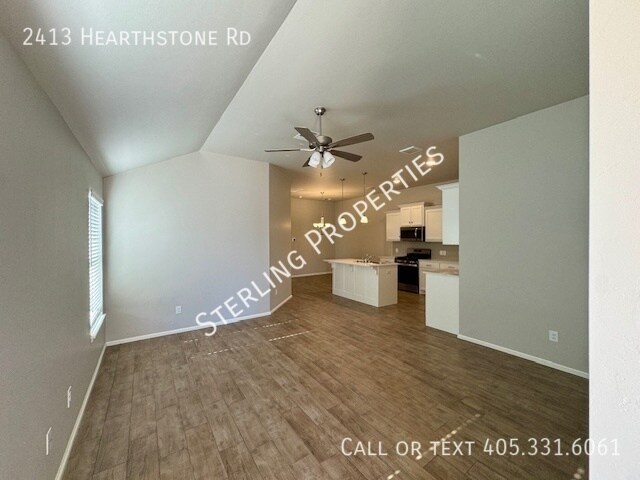 2413 Hearthstone Rd in Oklahoma City, OK - Building Photo - Building Photo