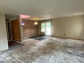 213 Sunapee Dr in Johnstown, PA - Building Photo - Building Photo