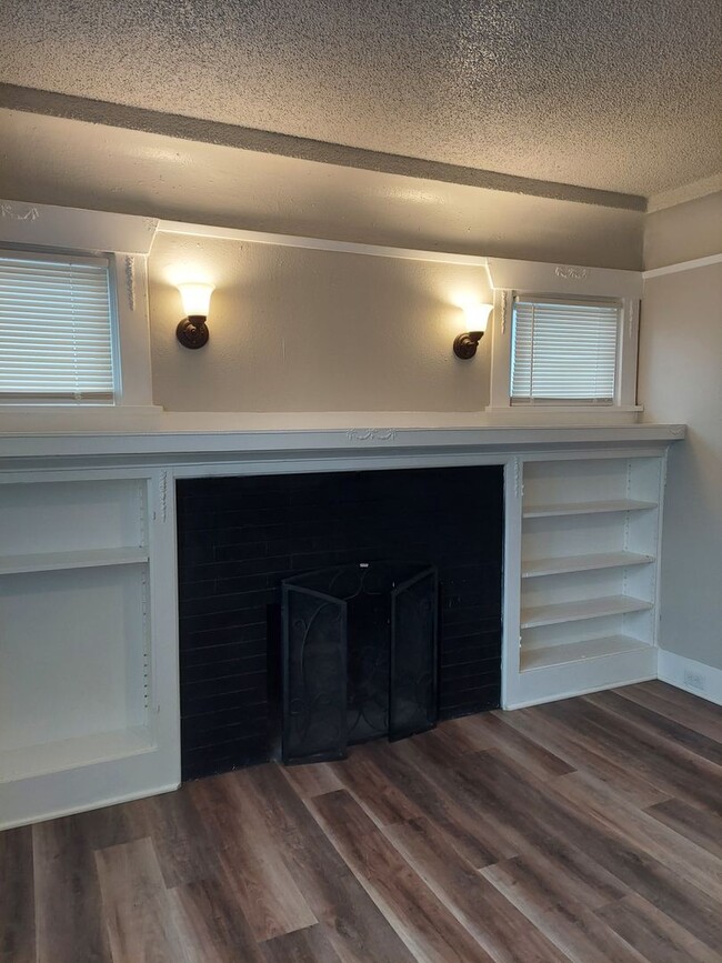 property at 1320 S 8th St