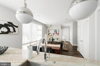 45 W Haines St, Unit 409 in Philadelphia, PA - Building Photo - Building Photo