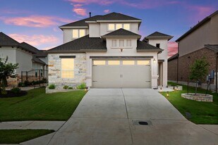 525 Faith Dr in Liberty Hill, TX - Building Photo