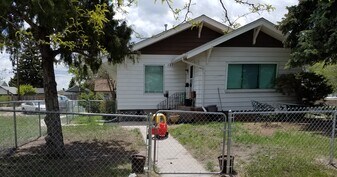 121 west 8th Street, Unit # Upstairs in Cheyenne, WY - Building Photo
