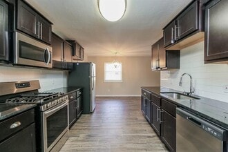 8716 Tracy Dr in Oklahoma City, OK - Building Photo - Building Photo