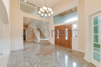 16461 SE 56th Pl in Bellevue, WA - Building Photo - Building Photo