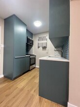 922 24th St NW, Unit 311 in Washington, DC - Foto de edificio - Building Photo