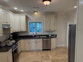 9 Bagnall Ave in Saugus, MA - Foto de edificio - Building Photo