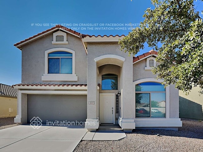 property at 1544 W San Tan Hills Dr