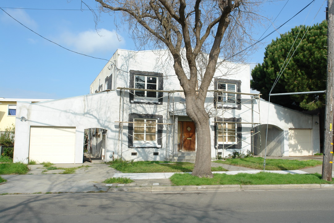 1333 Hopkins St in Berkeley, CA - Building Photo