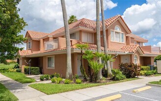 8401 Waterview Way in Winter Haven, FL - Building Photo