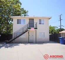 117 Woodrow Ave in Bakersfield, CA - Building Photo