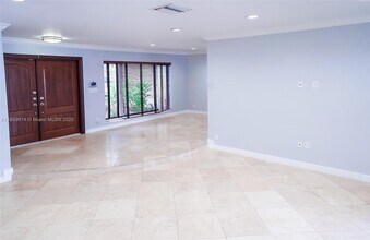 1911 NE 206th Ter in Miami, FL - Building Photo - Building Photo