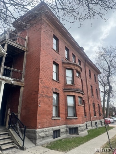 property at 215 Allen St