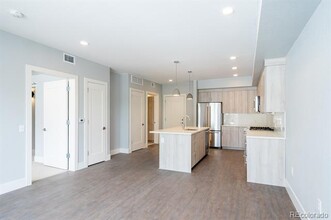 431 E Bayaud Ave-Unit -R-204 in Denver, CO - Building Photo - Building Photo