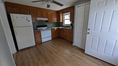 2068 Annandale Ct, Unit Duplex in Harrisonburg, VA - Foto de edificio - Building Photo