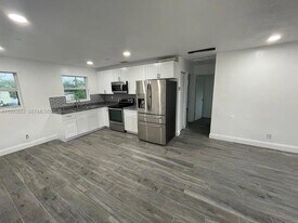 3906 SW 12th Ct in Fort Lauderdale, FL - Building Photo