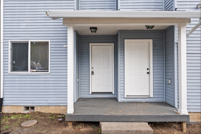 2835 SE 90th Pl in Portland, OR - Building Photo - Building Photo