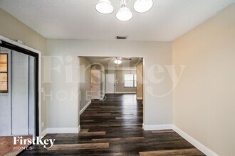 4555 Palm Ridge Blvd in Delray Beach, FL - Foto de edificio - Building Photo