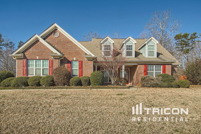 property at 230 Glade Knoll Trail