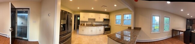 28 Park Ave, Unit Apt 2R