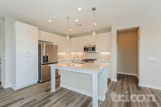 31673 Rosetta St in Menifee, CA - Building Photo - Building Photo