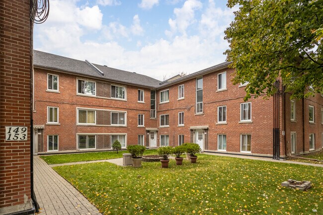 161 45E Av in Montréal, QC - Building Photo - Building Photo