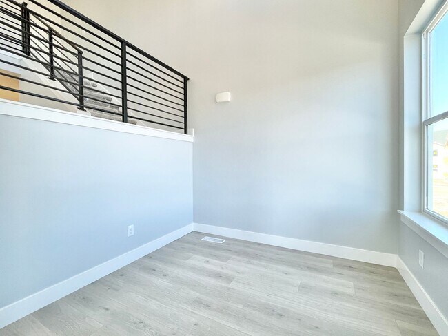 13947 S Champlin Peak Dr in Herriman, UT - Building Photo - Building Photo