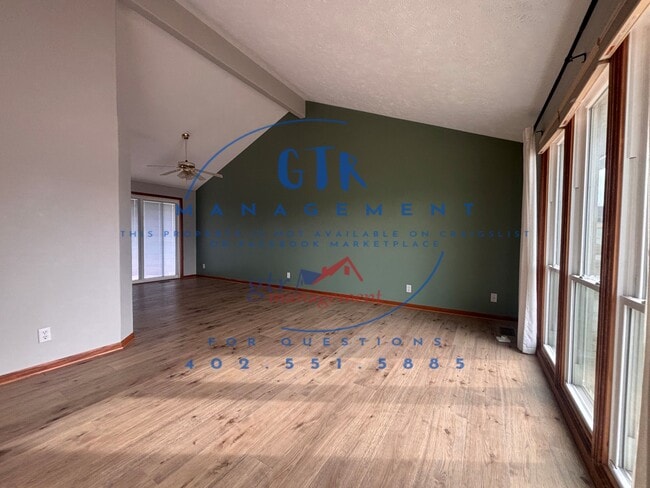 8054 Redick Ave in Omaha, NE - Building Photo - Building Photo