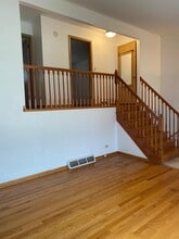 920 N Milwaukee Ave, Unit C in Libertyville, IL - Building Photo - Building Photo